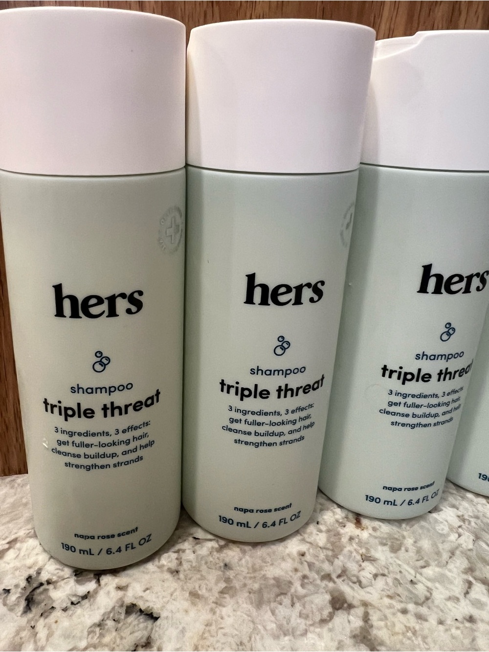 Hers Triple Threat Shampoo - Cream/Light Green - Picture 3 of 7